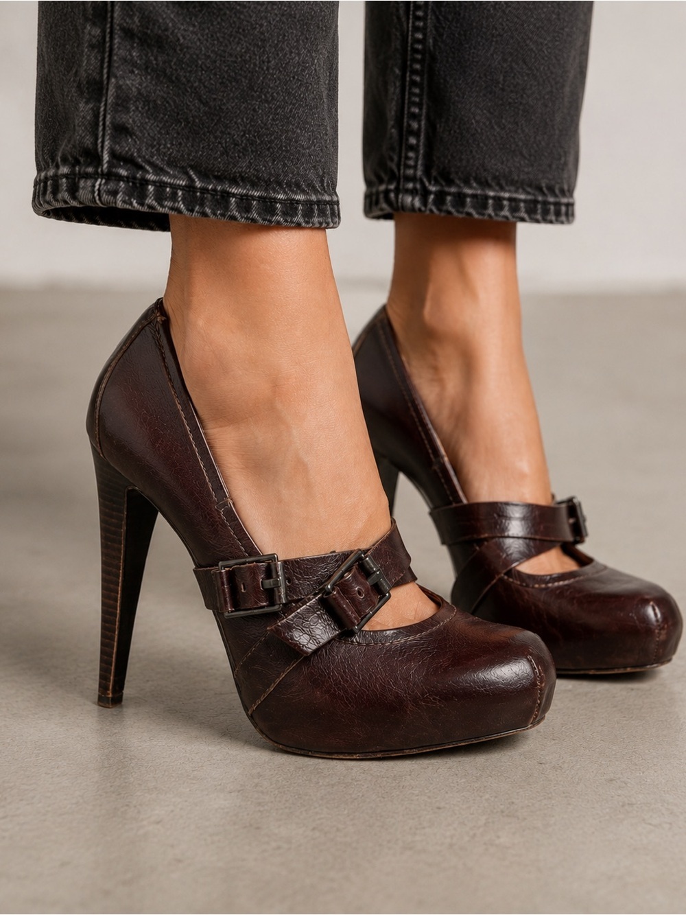 Gwen Stefani L.A.M.B. Finsbury Round Toe Criss-Cross Leather Stiletto Heels
